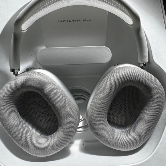 Airpod max - Picture 4 of 9